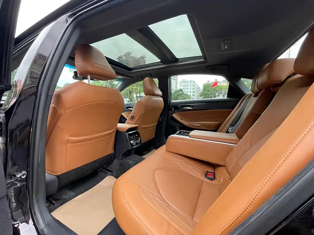 TOYOTA AVALON 2019