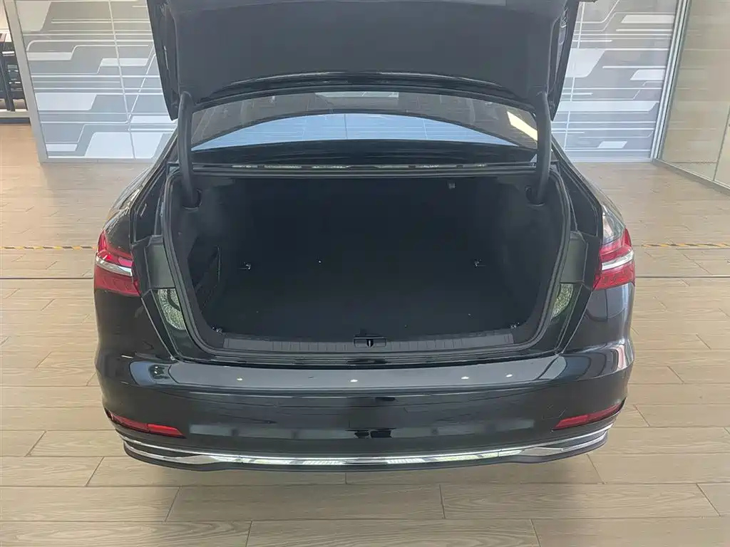 AUDI A6L 2023