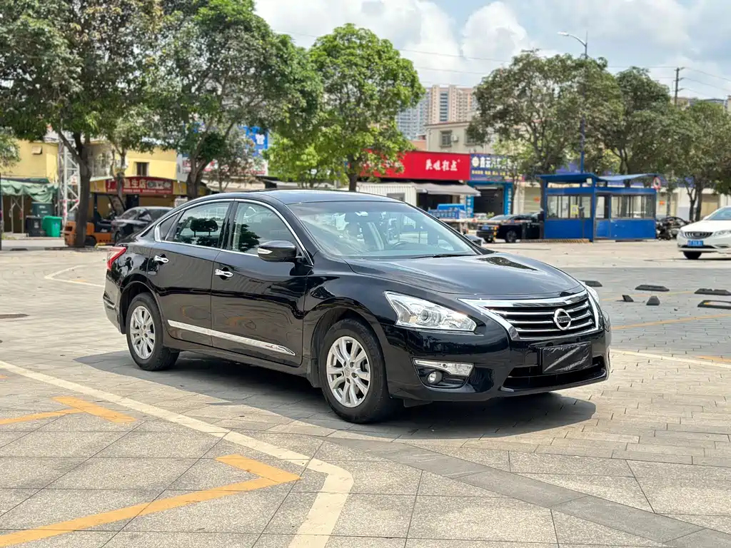 NISSAN TEANA 2016