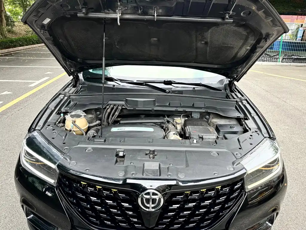 ZHONGHUA V7 2020