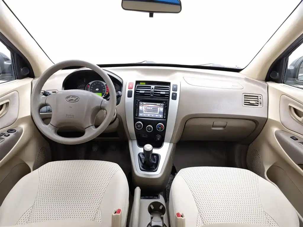 HYUNDAI TUCSON 2013