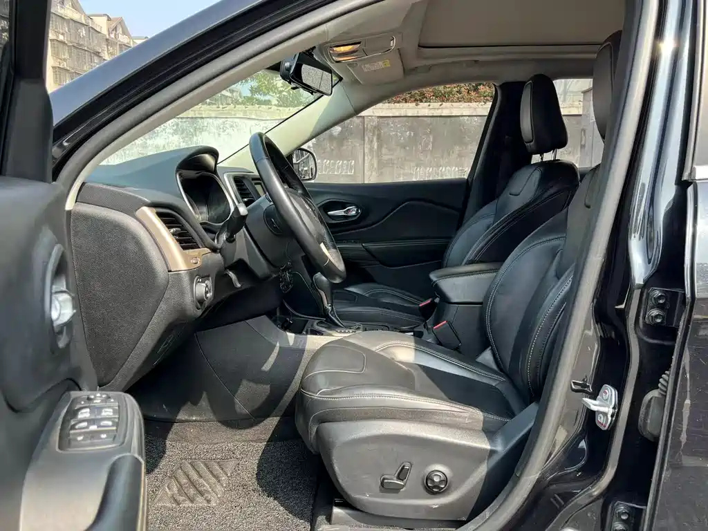 JEEP CHEROKEE 2017