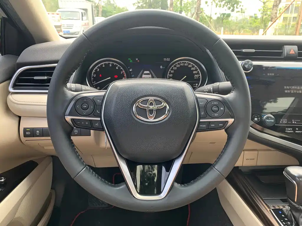 TOYOTA CAMRY 2019