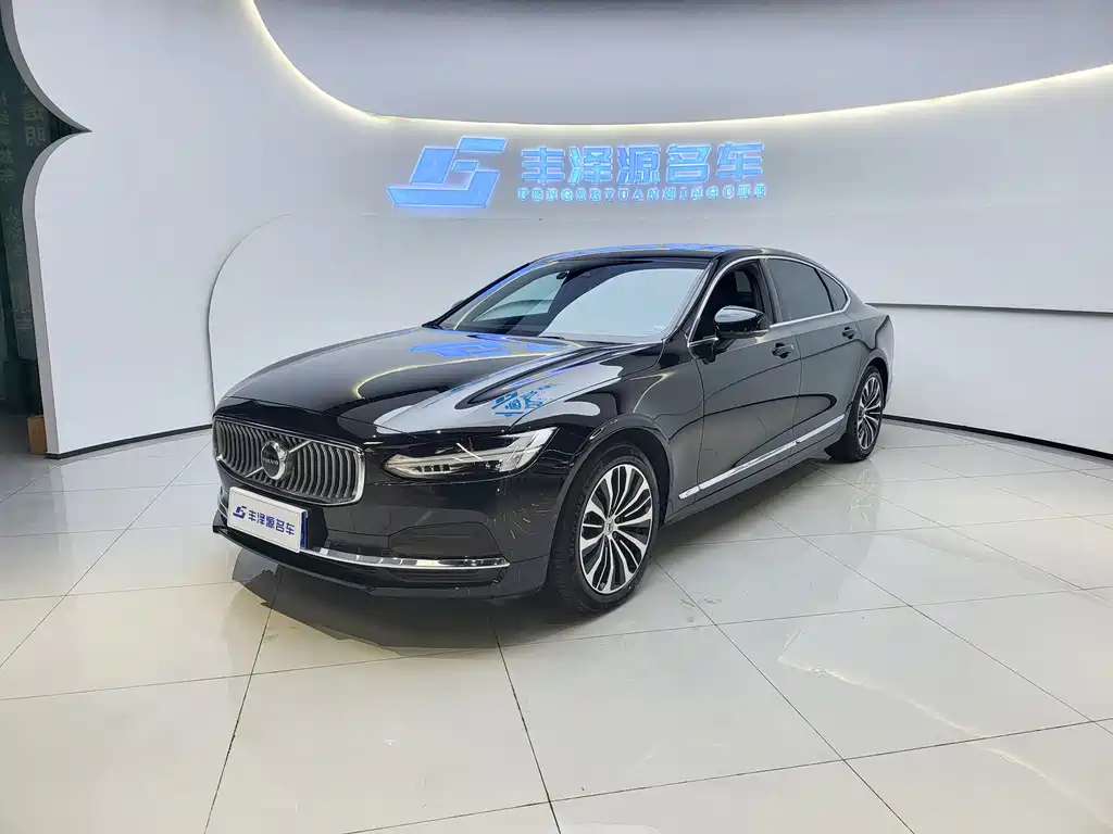 VOLVO S90 2024