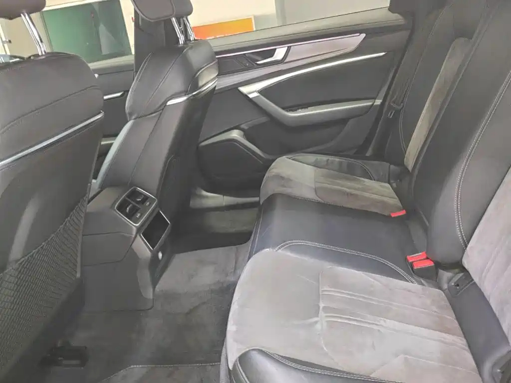 AUDI A6L 2021