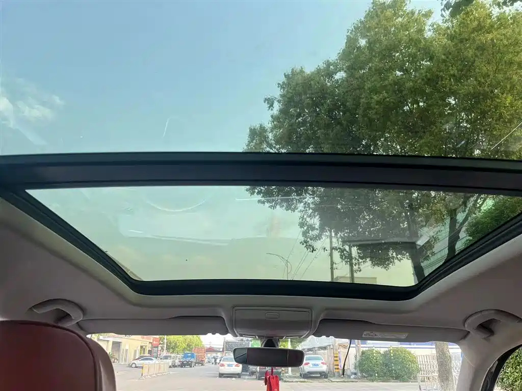 VOLKSWAGEN TIGUAN L 2022