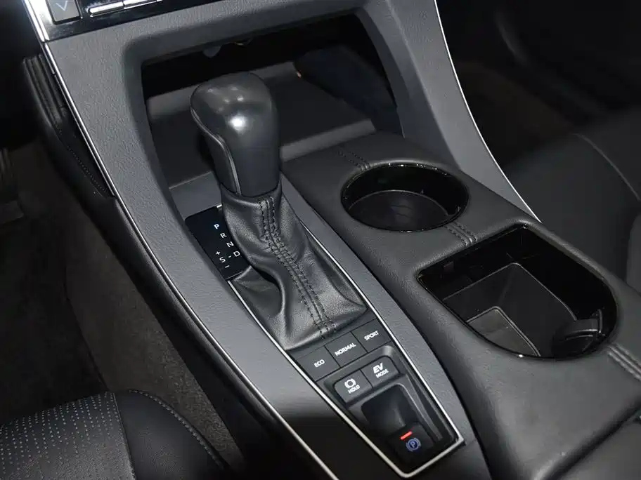 TOYOTA AVALON 2022