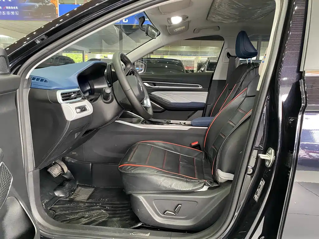 GEELY AUTO EMGRAND 2022
