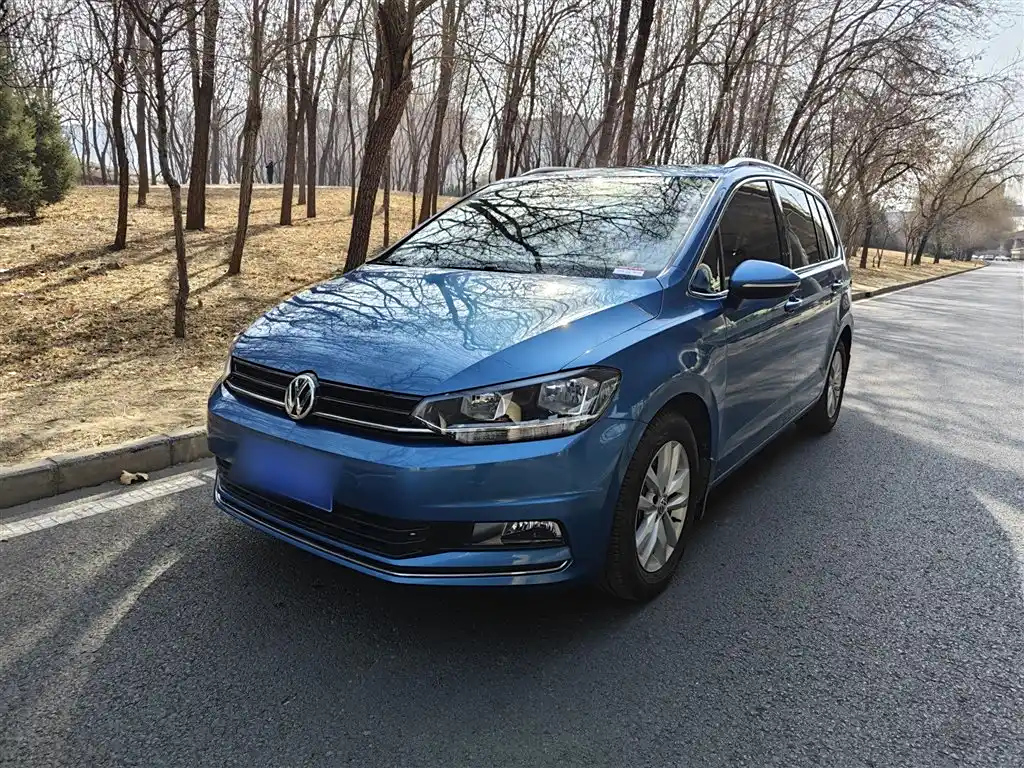 VOLKSWAGEN TOURAN 2018
