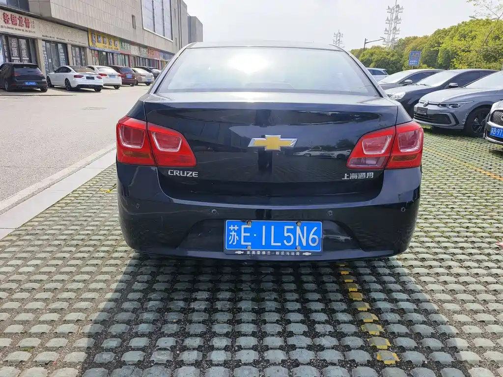 CHEVROLET CRUZE 2015