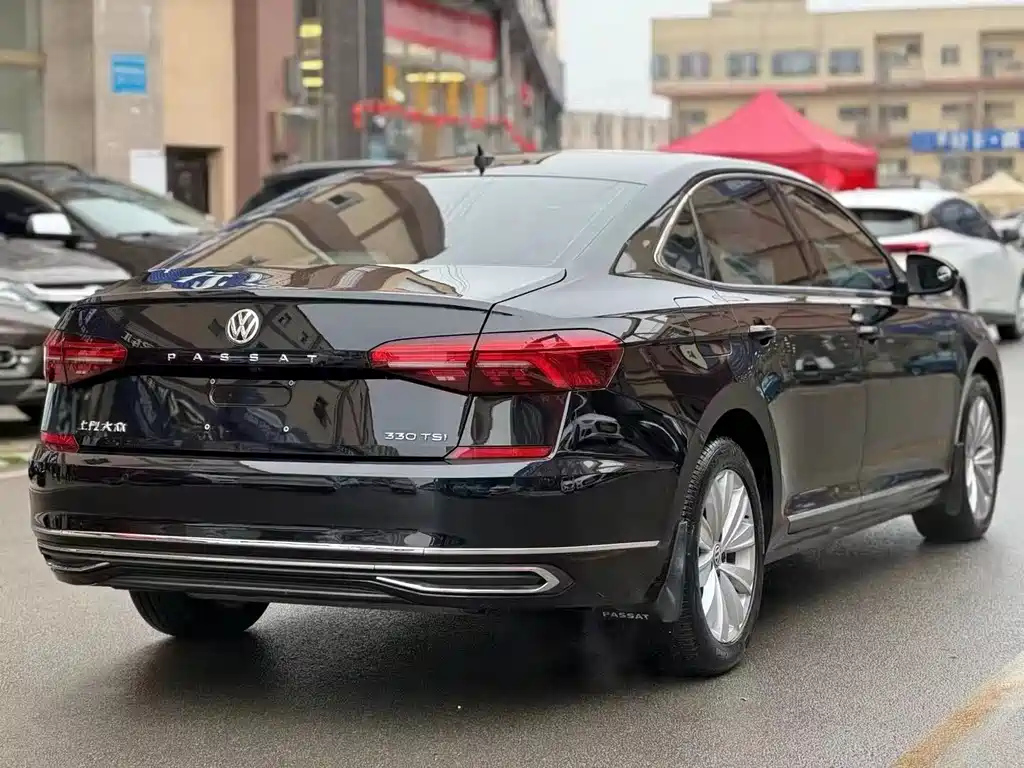VOLKSWAGEN PASSAT 2020