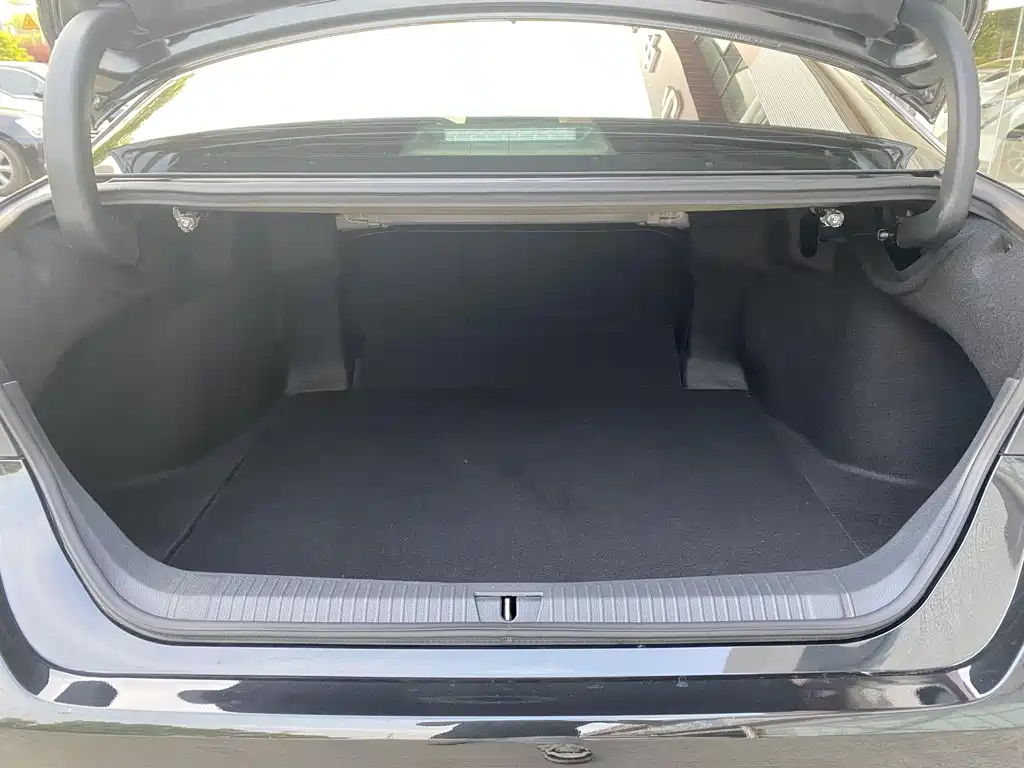 TOYOTA AVALON 2020