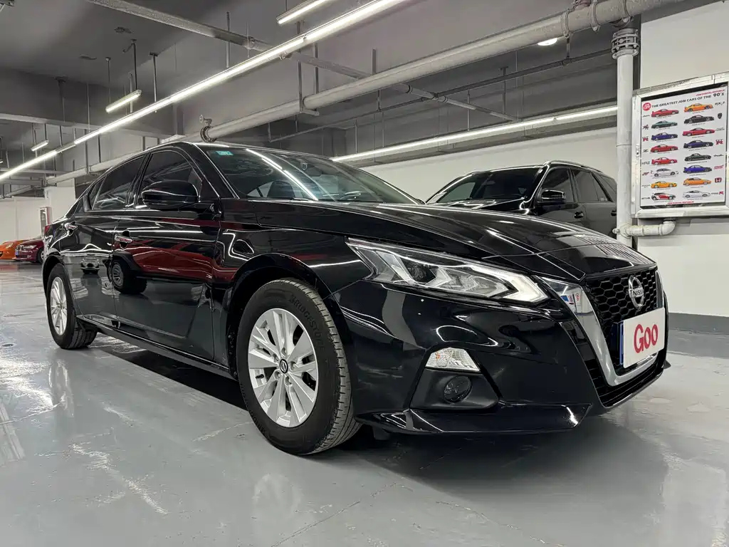 NISSAN TEANA 2020