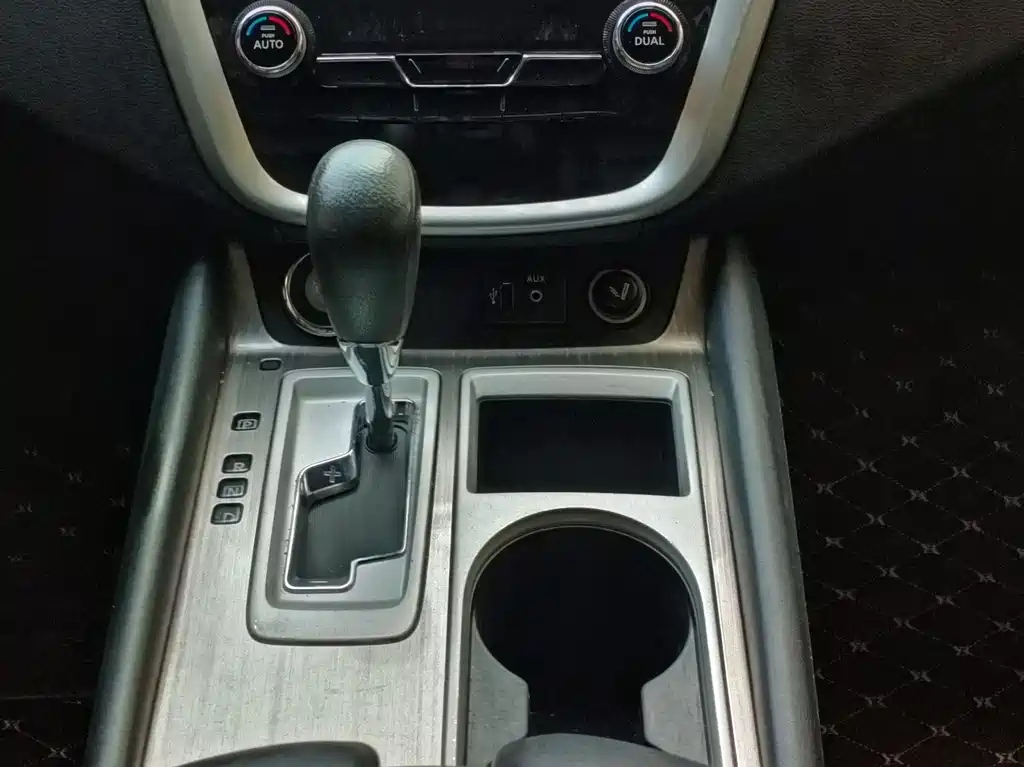 NISSAN MURANO 2020