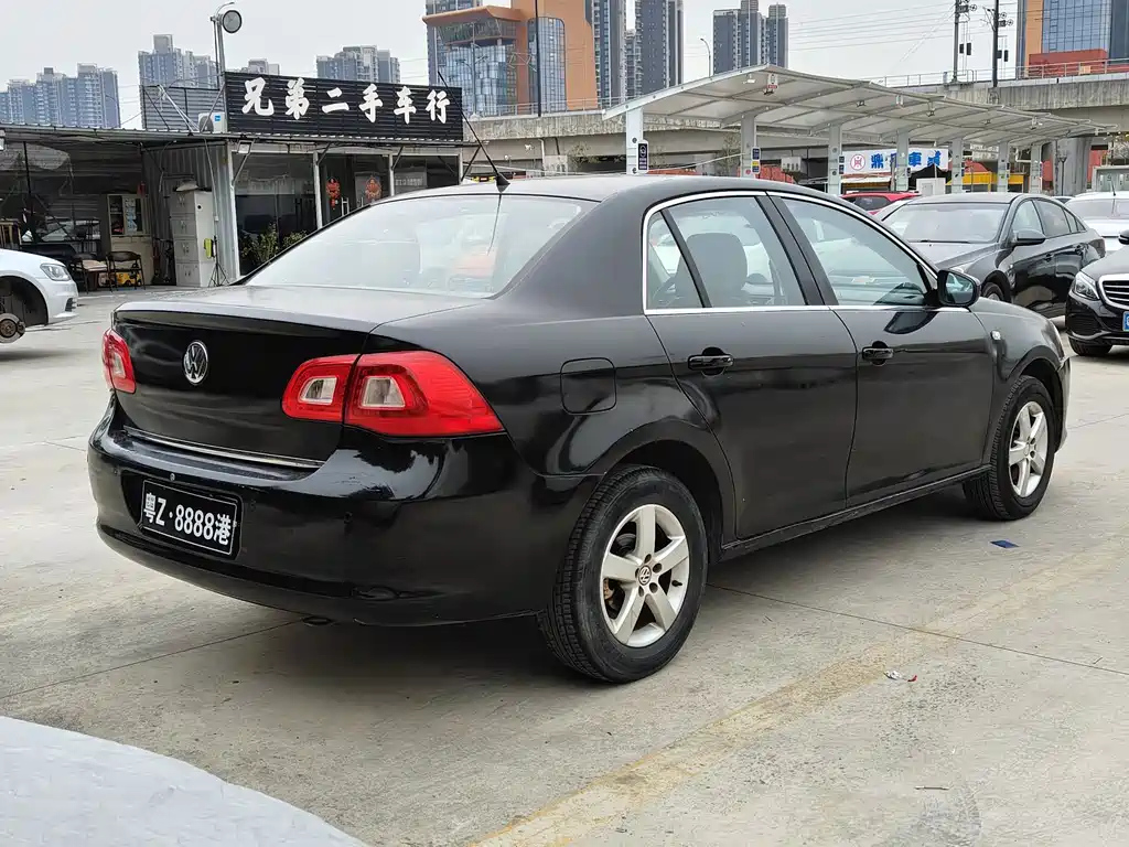 VOLKSWAGEN BORA 2009