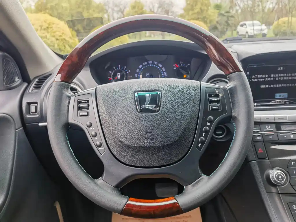 LUXGEN BIG 7 SUV 2014