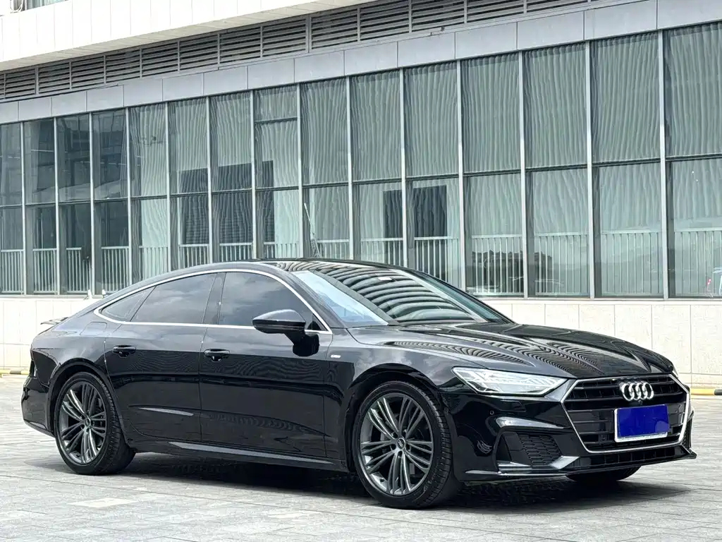 AUDI A7 2023