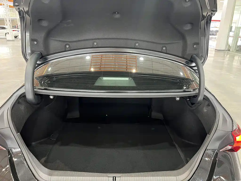 TOYOTA AVALON 2021