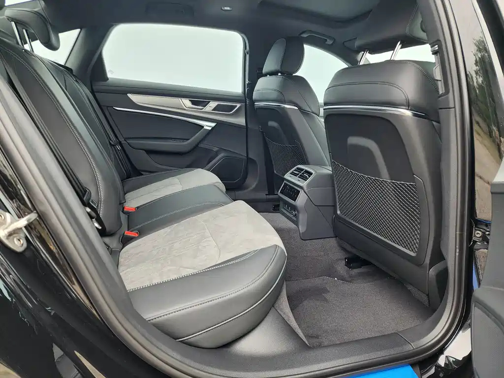 AUDI A6L 2024