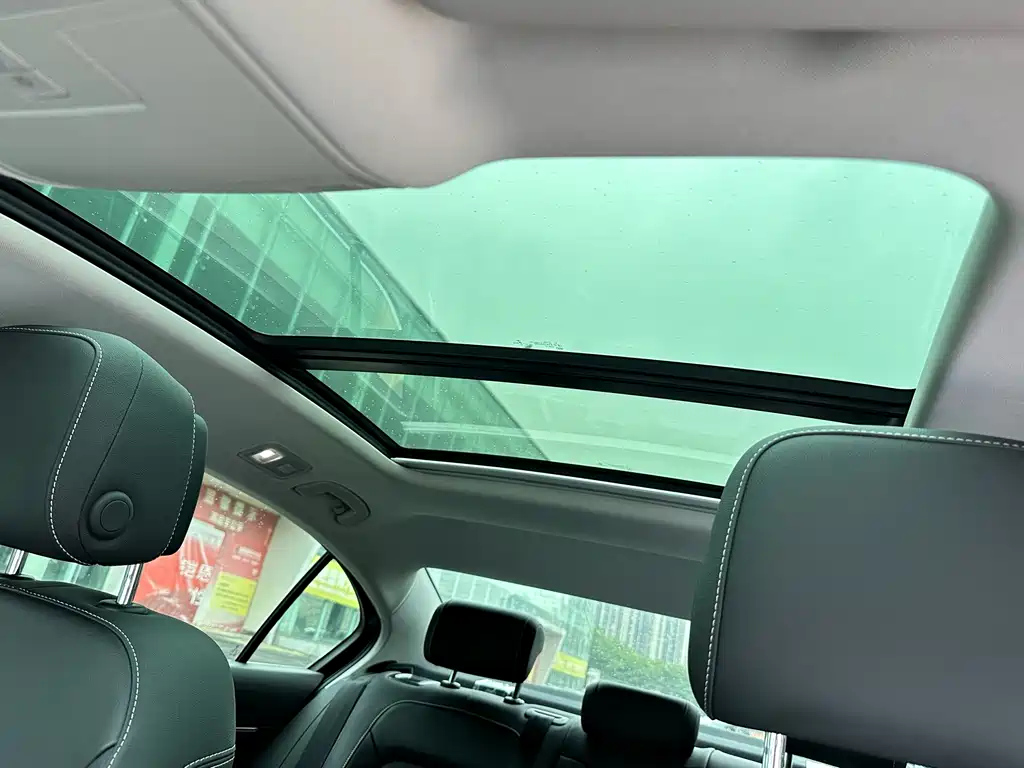 VOLKSWAGEN MAGOTAN 2021