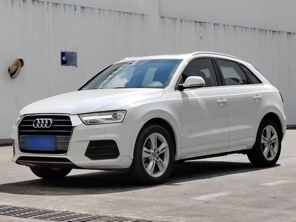 AUDI Q3 2016