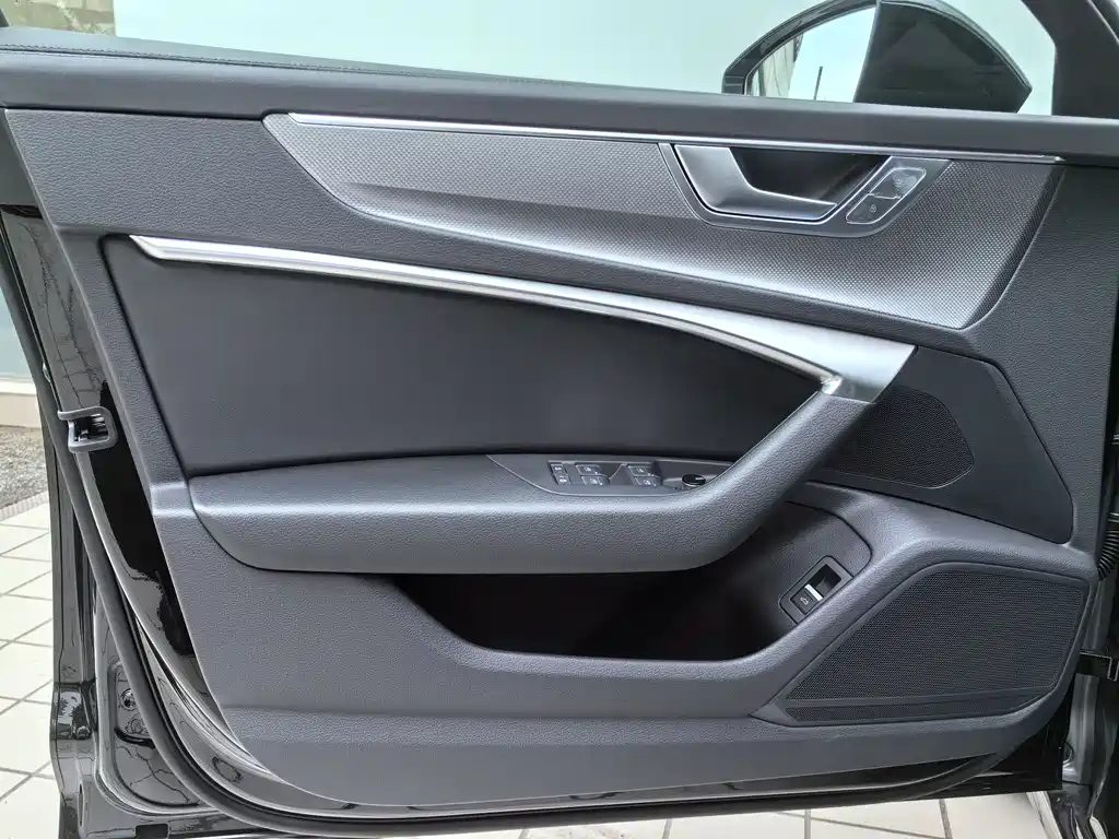 AUDI A6L 2024