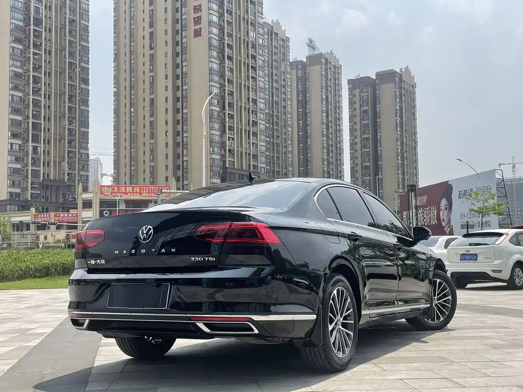 VOLKSWAGEN MAGOTAN 2021