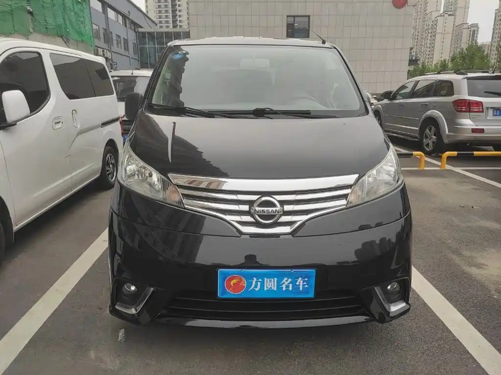 NISSAN NV200 2019