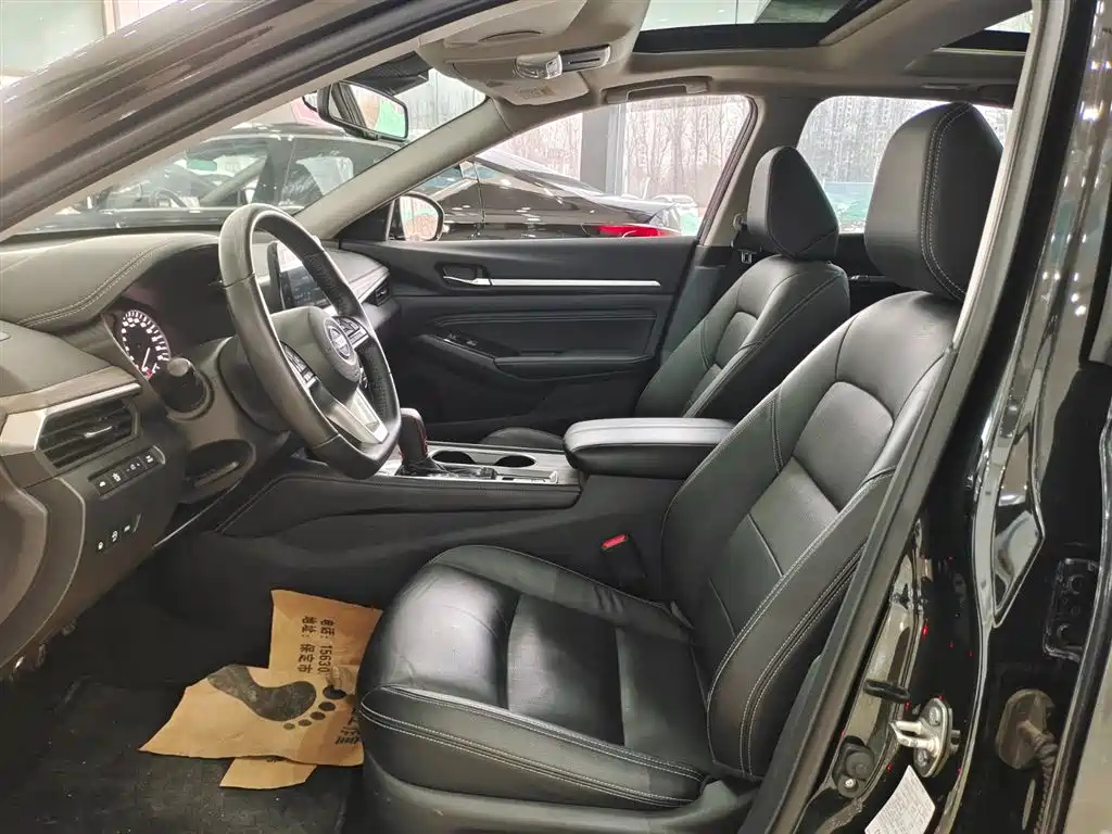 NISSAN TEANA 2021