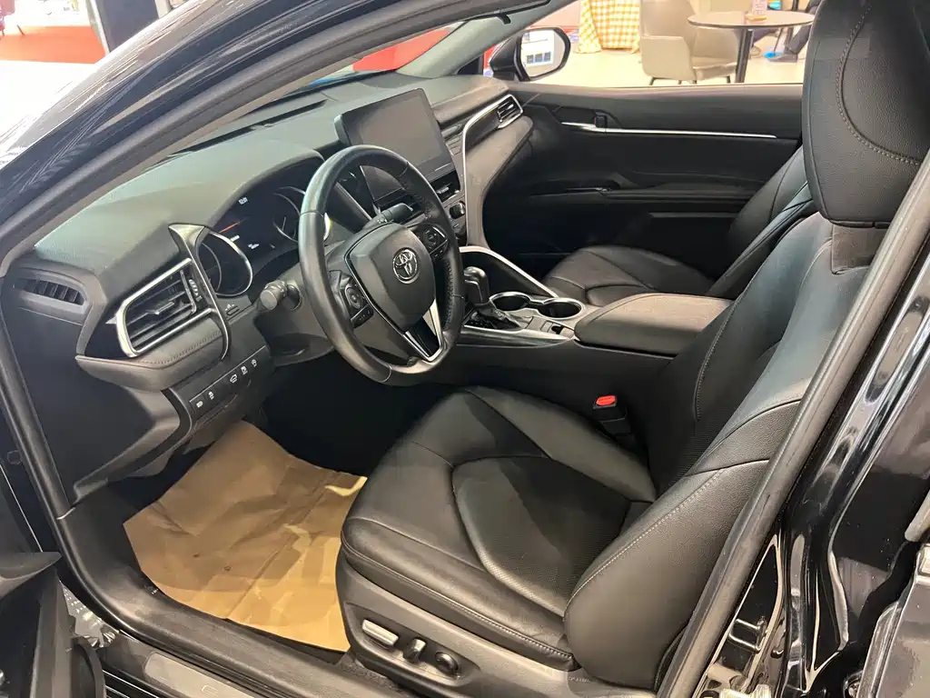 TOYOTA CAMRY 2021