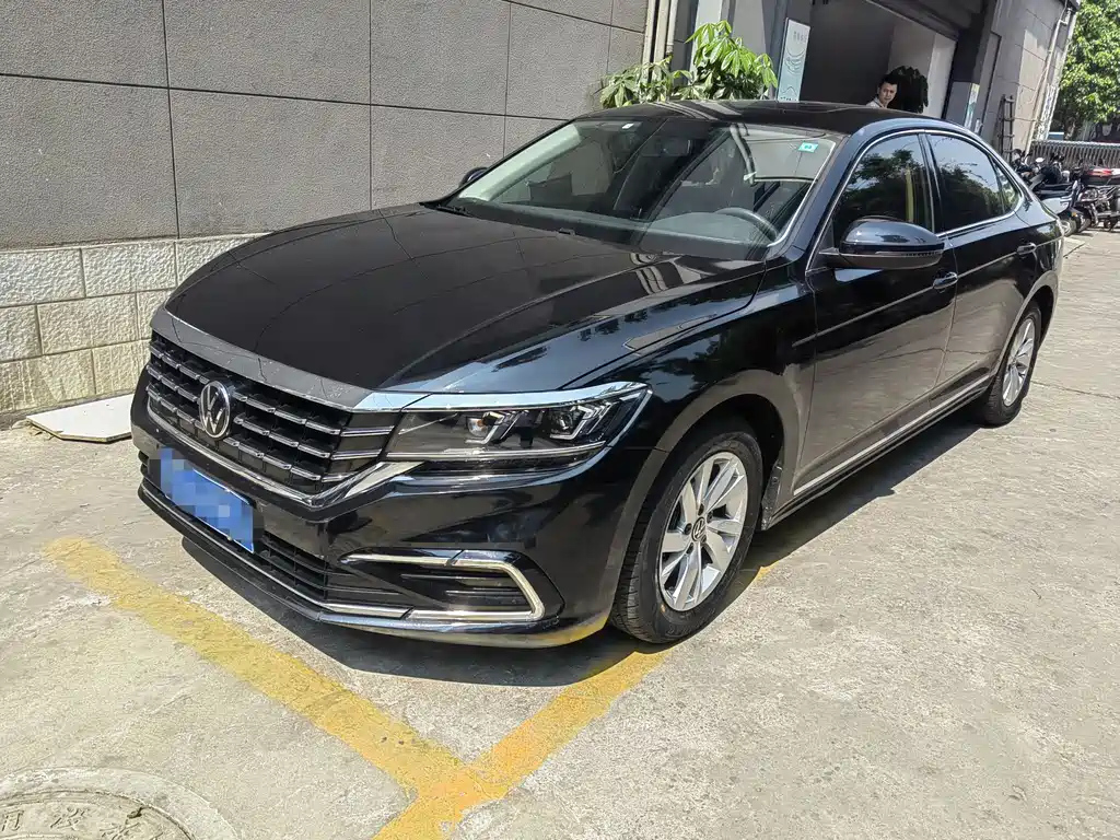 VOLKSWAGEN PASSAT 2021
