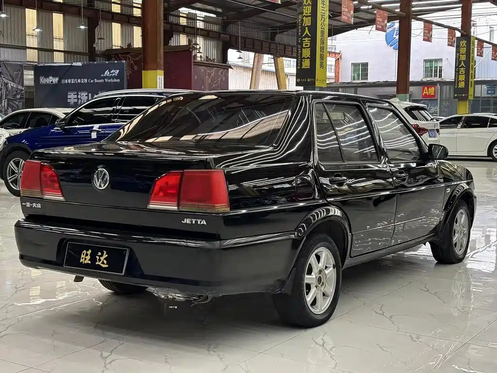 VOLKSWAGEN JETTA 2012