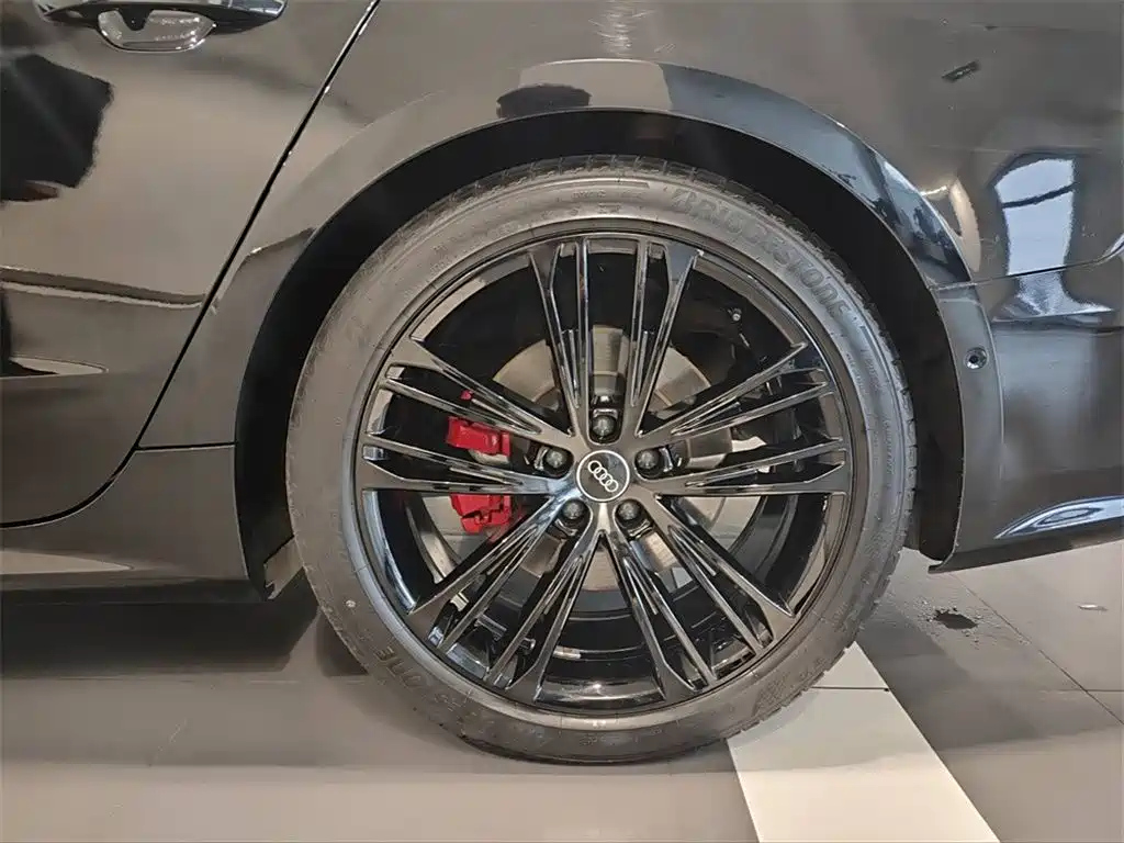 AUDI A7 2021