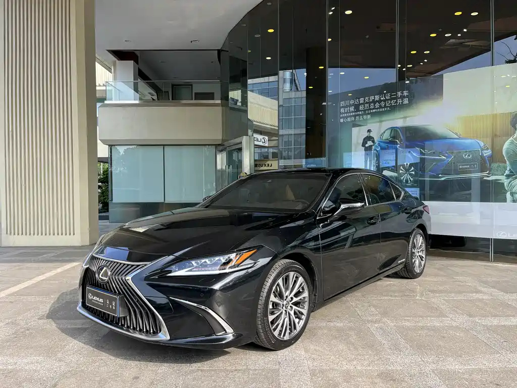 LEXUS ES 2021