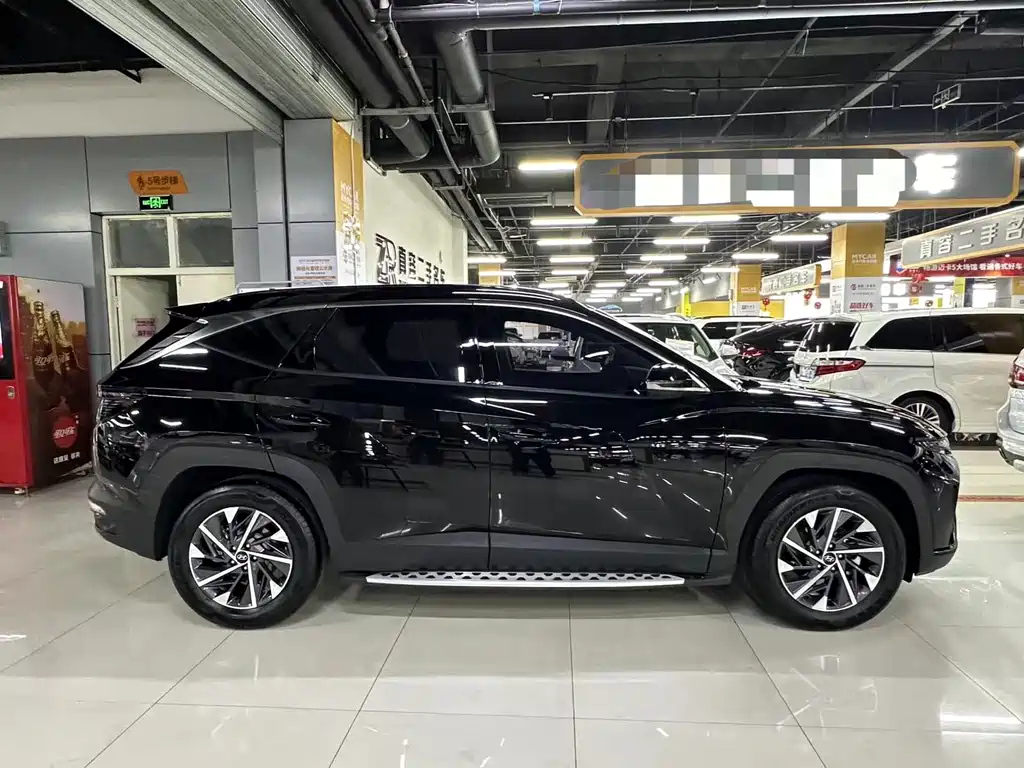 HYUNDAI TUCSON 2023