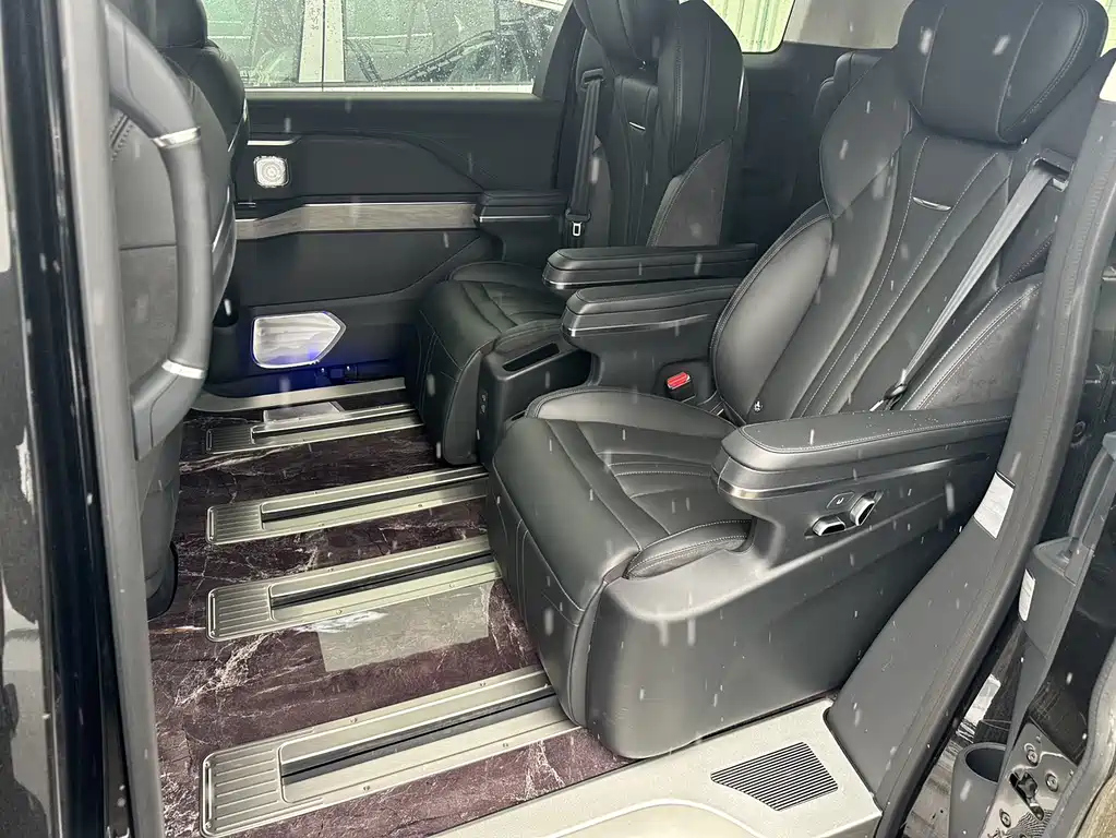 HONGQI HQ9 2023