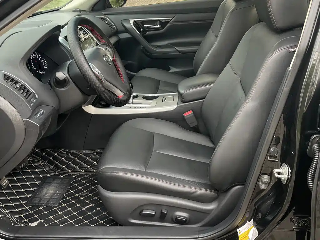 NISSAN TEANA 2018