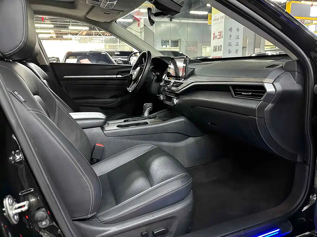 NISSAN TEANA 2021