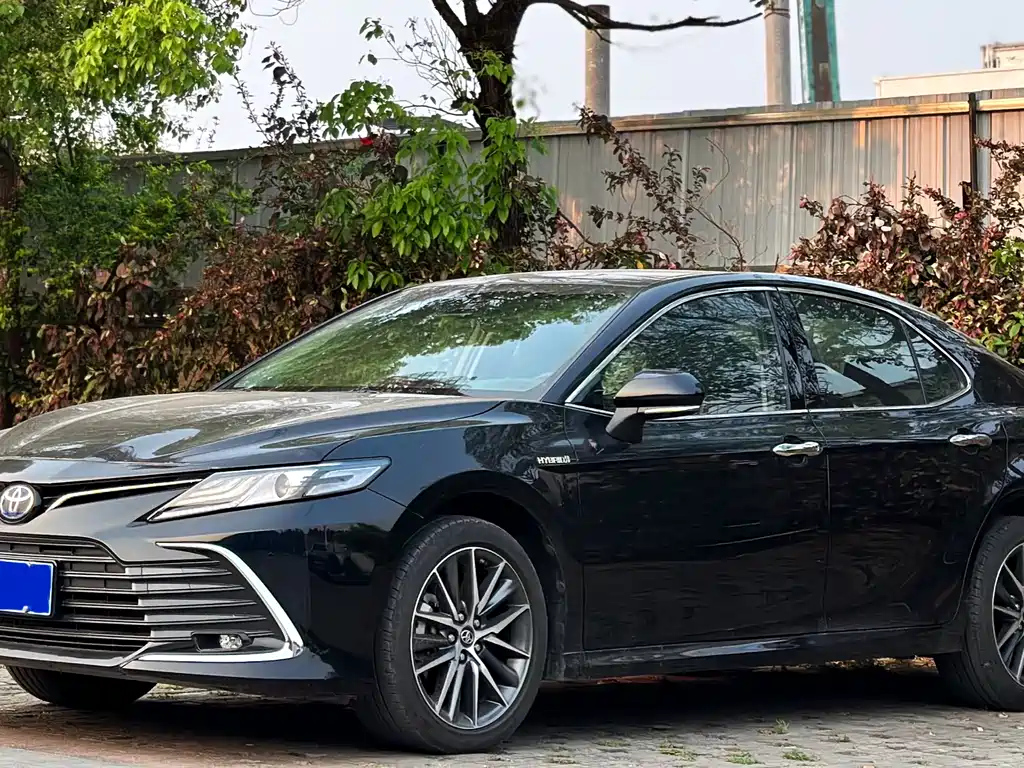 TOYOTA CAMRY 2021