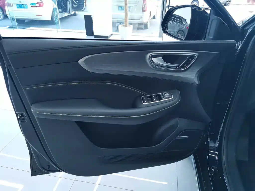 ROEWE RX5 2020