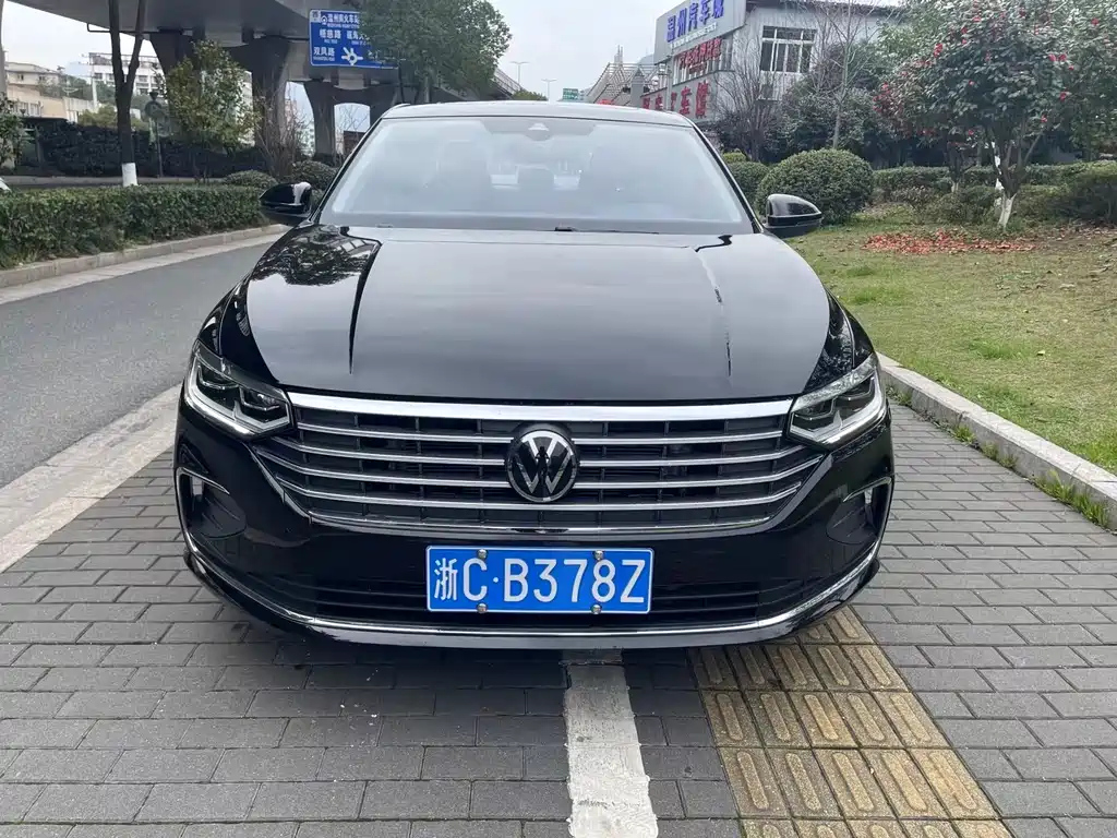 VOLKSWAGEN LAVIDA 2023