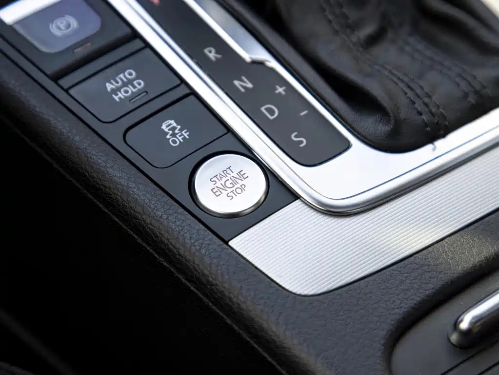 VOLKSWAGEN MAGOTAN 2014