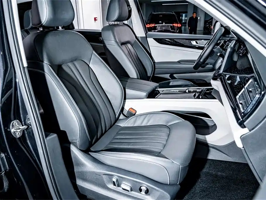 VOLKSWAGEN TOURAN 2022
