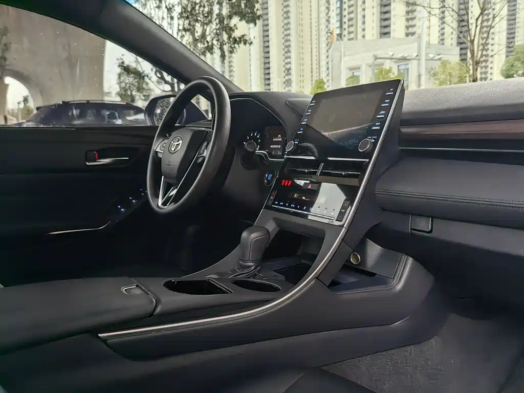 TOYOTA AVALON 2021