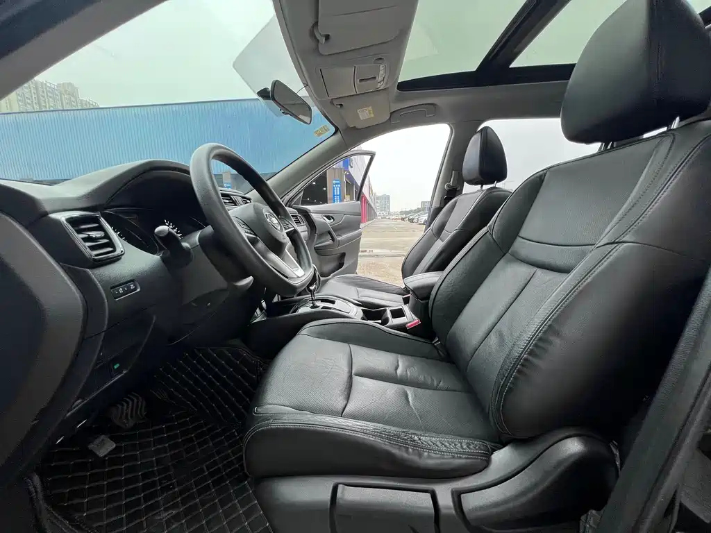 NISSAN X-TRAIL 2018