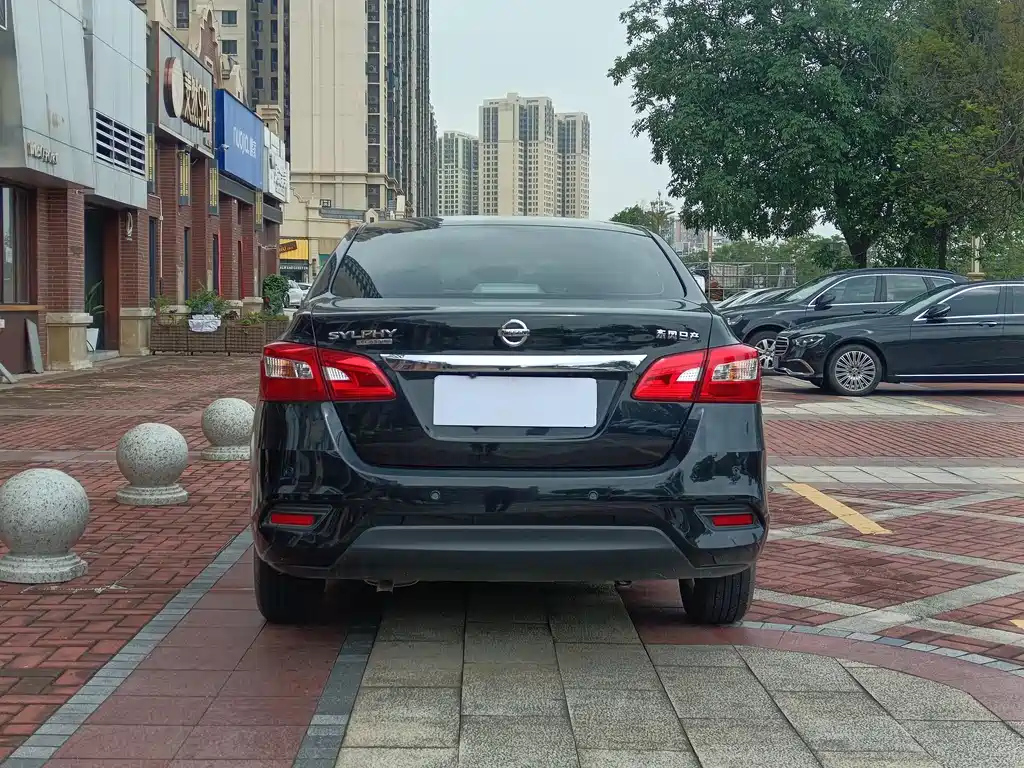NISSAN SYLPHY 2022