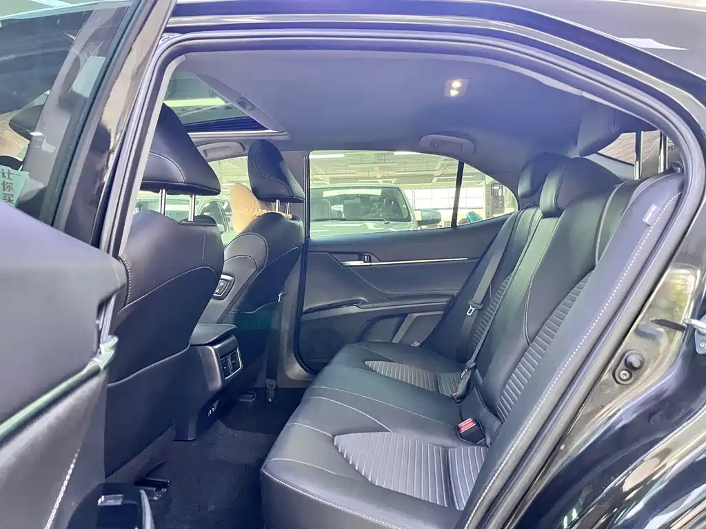 TOYOTA CAMRY 2022