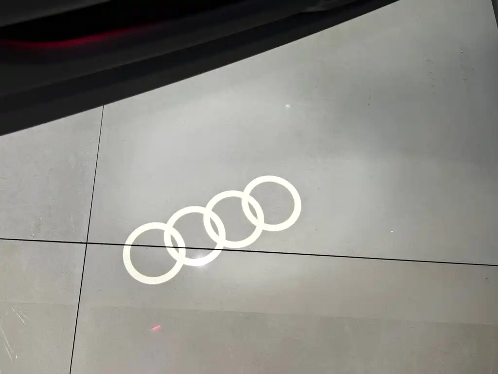 AUDI A6L 2023