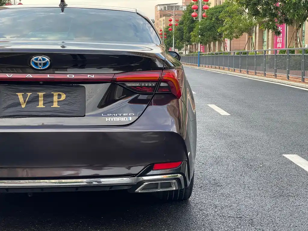 TOYOTA AVALON 2019