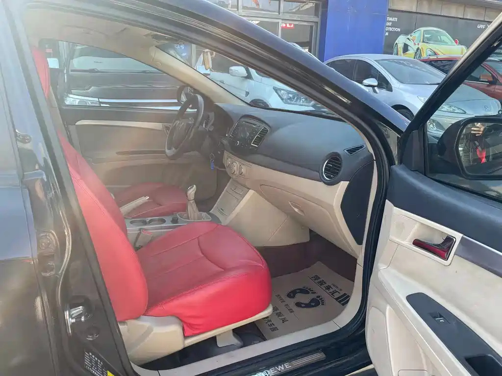ROEWE 350 2012